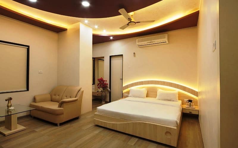 Jenish Hotel, Rajkot 2